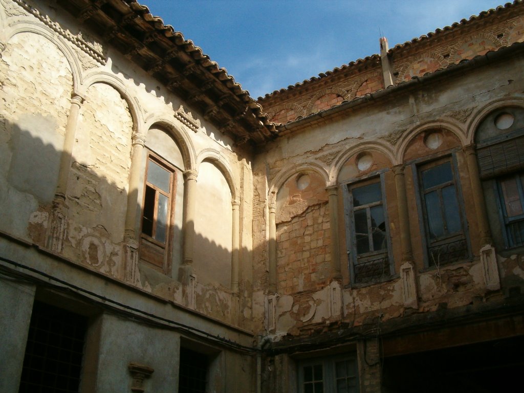 Casco viejo (Ayerbe) by José Caballero García