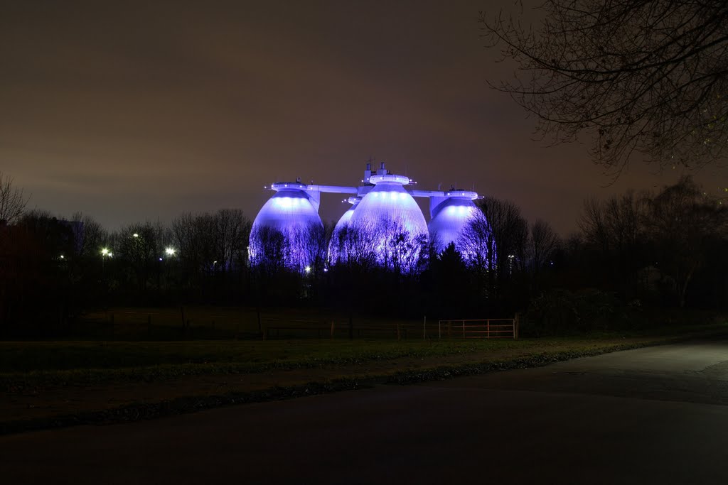 Die blauen Eier von Bottrop by CalliRE