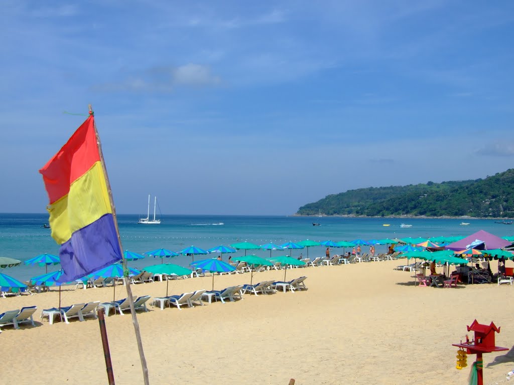 Beautiful Karon Beach by Chouden Boy