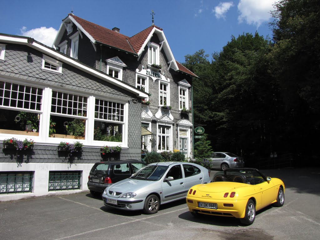 Parkplatz vorm Haus-Zillertal by haus-zillertal