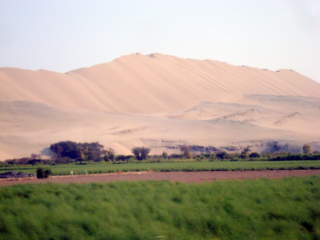 Barranca Province, Peru by Jr Garcia