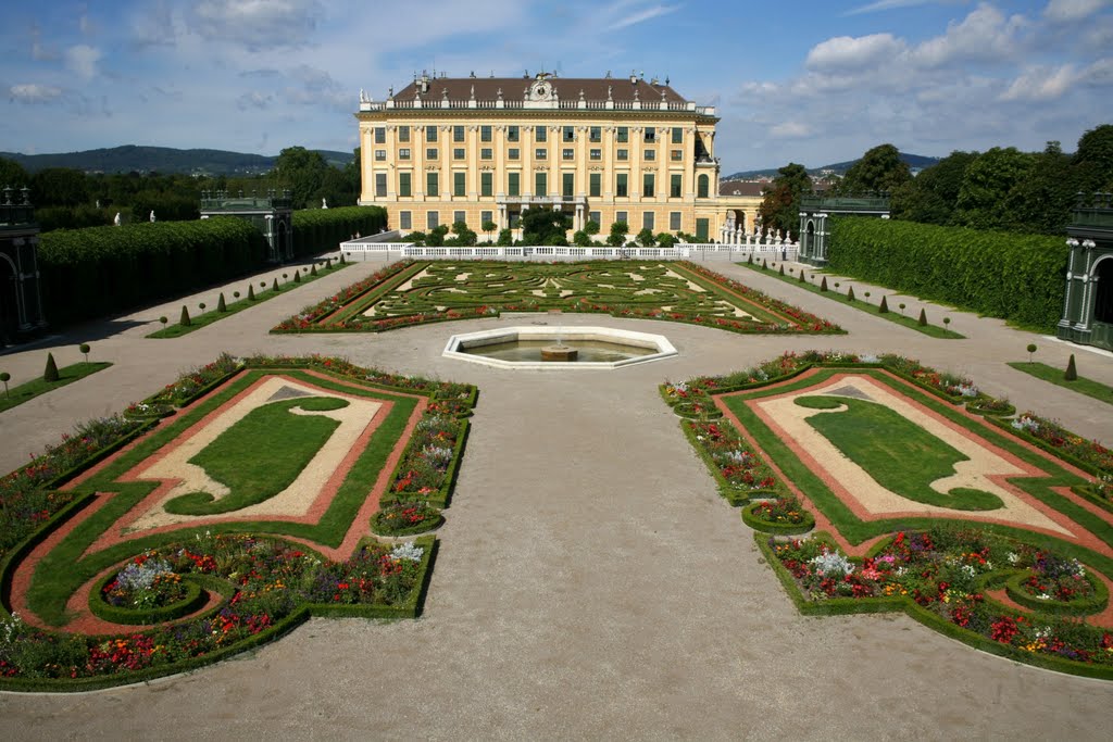 Kronprinzengarten, Schlosspark, Hietzing, Wien, Österreich by Hans Sterkendries