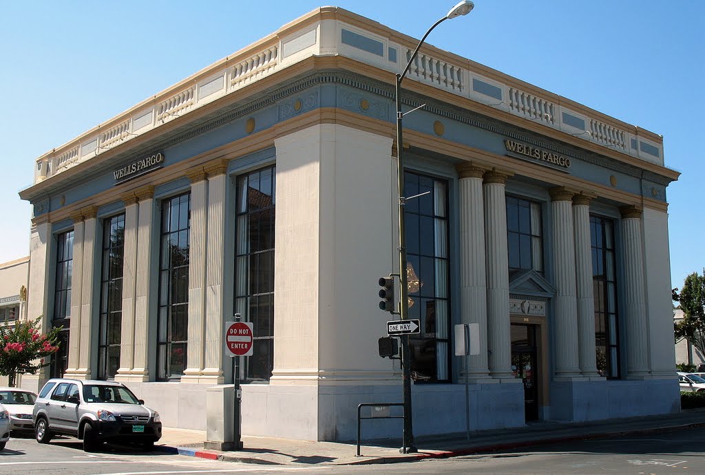 Bank of Napa, 903 Main St. and 908 Brown St., Napa, CA by sanfranman59