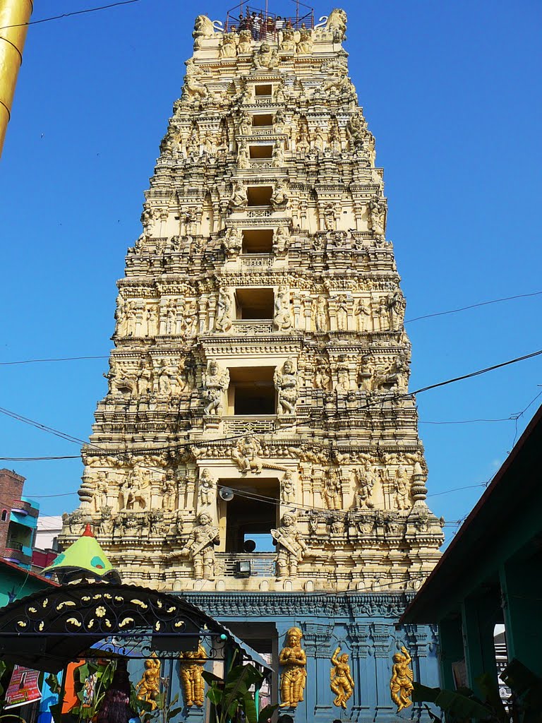 Gaaligopuram of Sri Kshira Ramalingeswara Swamy Temple at Palakollu by Tandavakrishna Tunga…