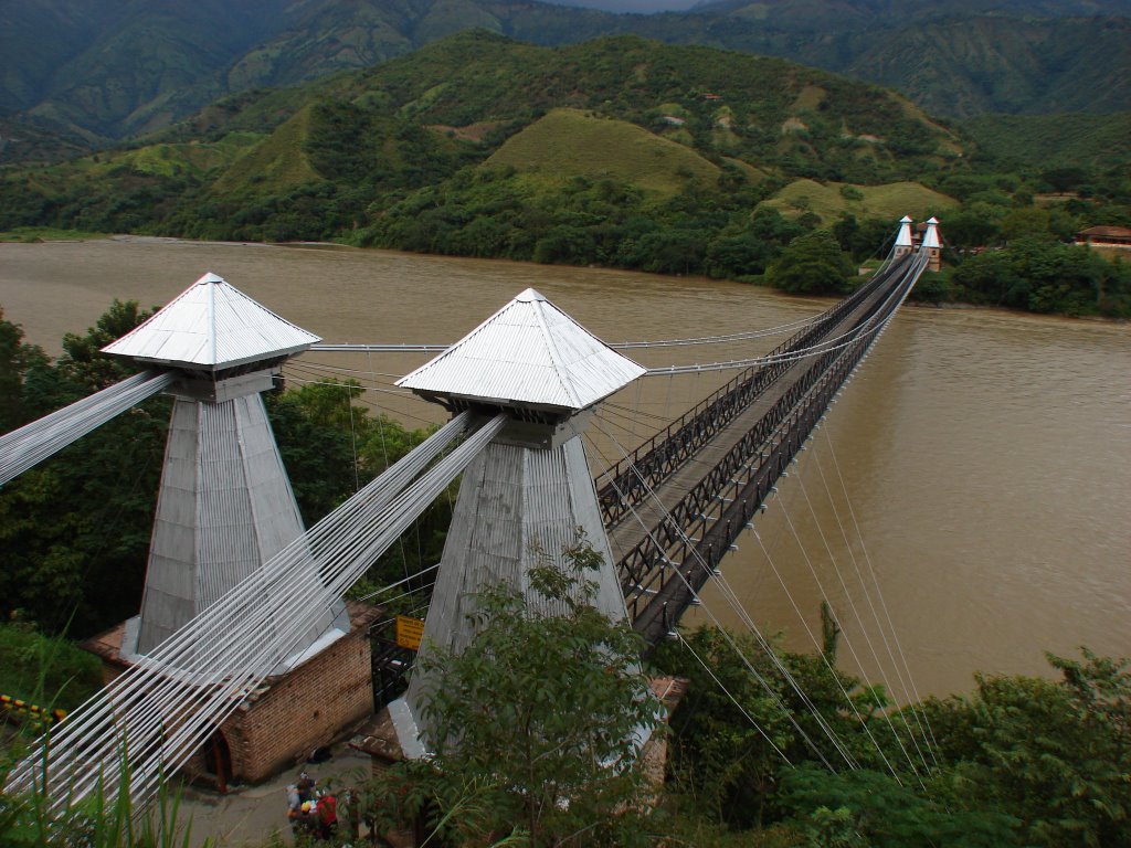 Puente de Occidente - Visto desde arriba by Juan Sebastián Echeverry