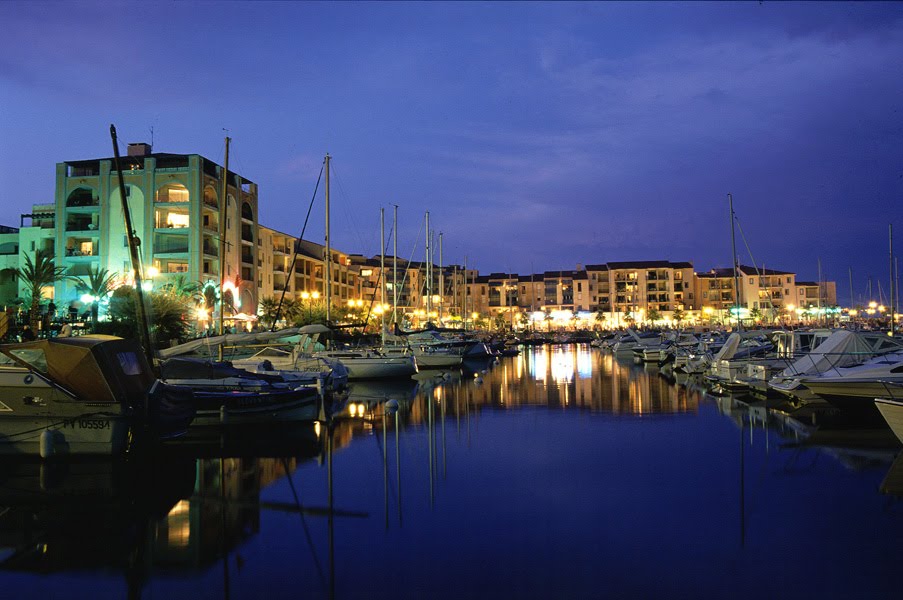 Le port d'Argelès by night by Argelès-sur-Mer