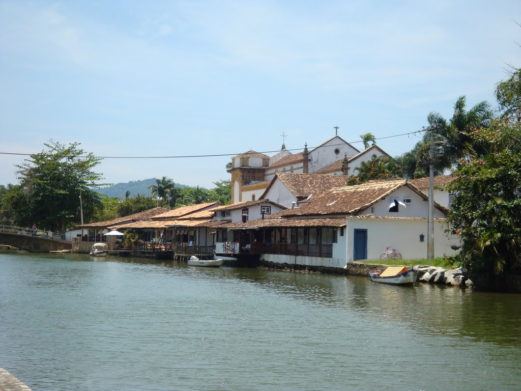 Paraty by Marcelo Maximiano