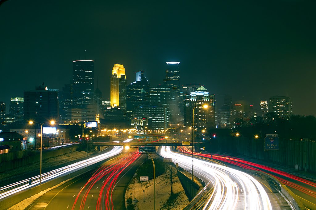 Minneapolis, MN @ Night by safinoai23