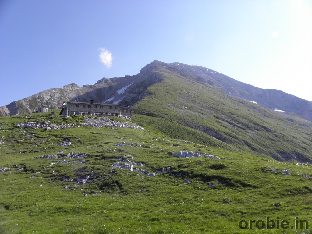 Rifugio Capanna 2000 e Monte Arera by Willyco