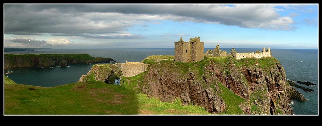 Dunnotar Castle by Milan Homola