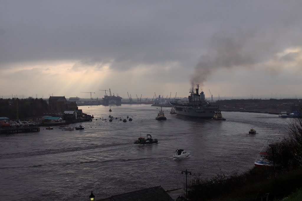 HMS Ark Royal arriving on the River Tyne for the last time by Graham Turnbull