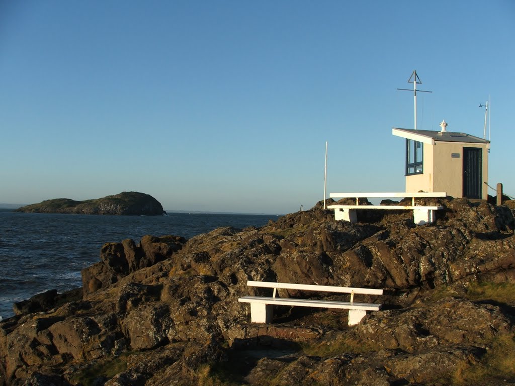 North Berwick Seaview by Graham Willetts