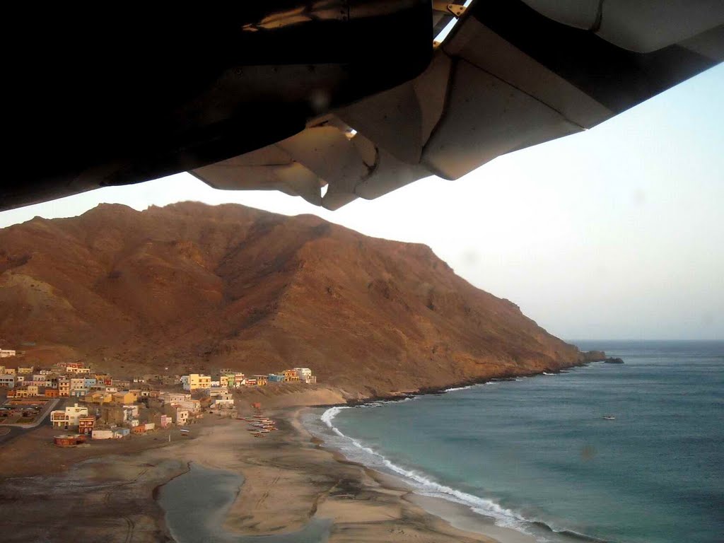 A few seconds before landing, over São Pedro bay and village by Cabo Verde Safari - …