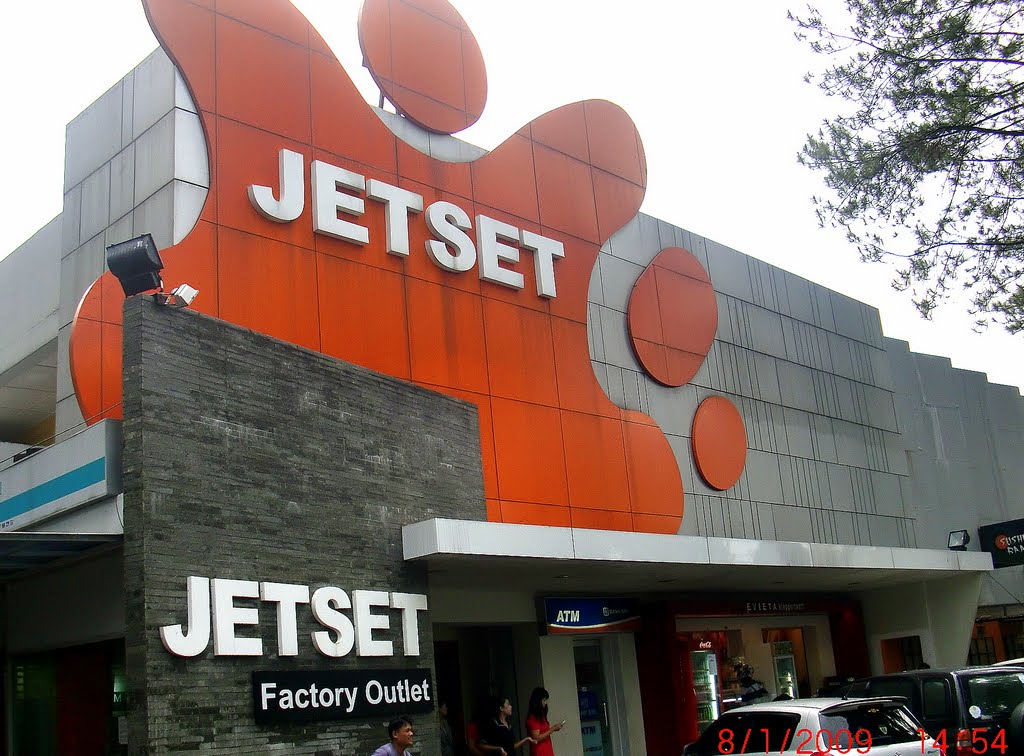 JETSET Factory Outlet by Chandra Oratmangun