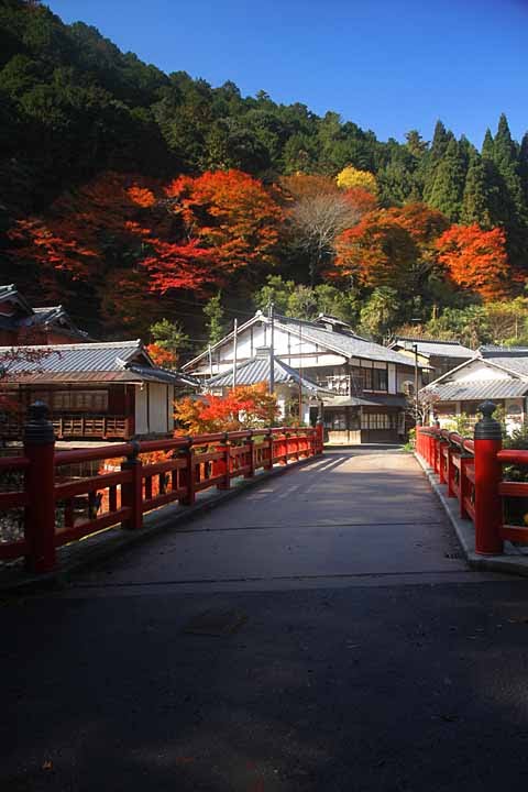 Toenkyo Bridge in Kiyotaki by nutakku