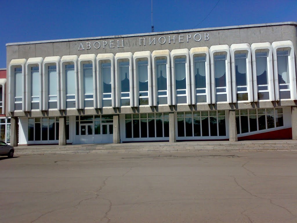 The Palace of Boy Scout (08.06.2010) by Afanasyev