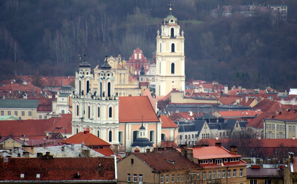 LITHUANIA- VILNIUS OLD TOWN by DaiwWa -iene