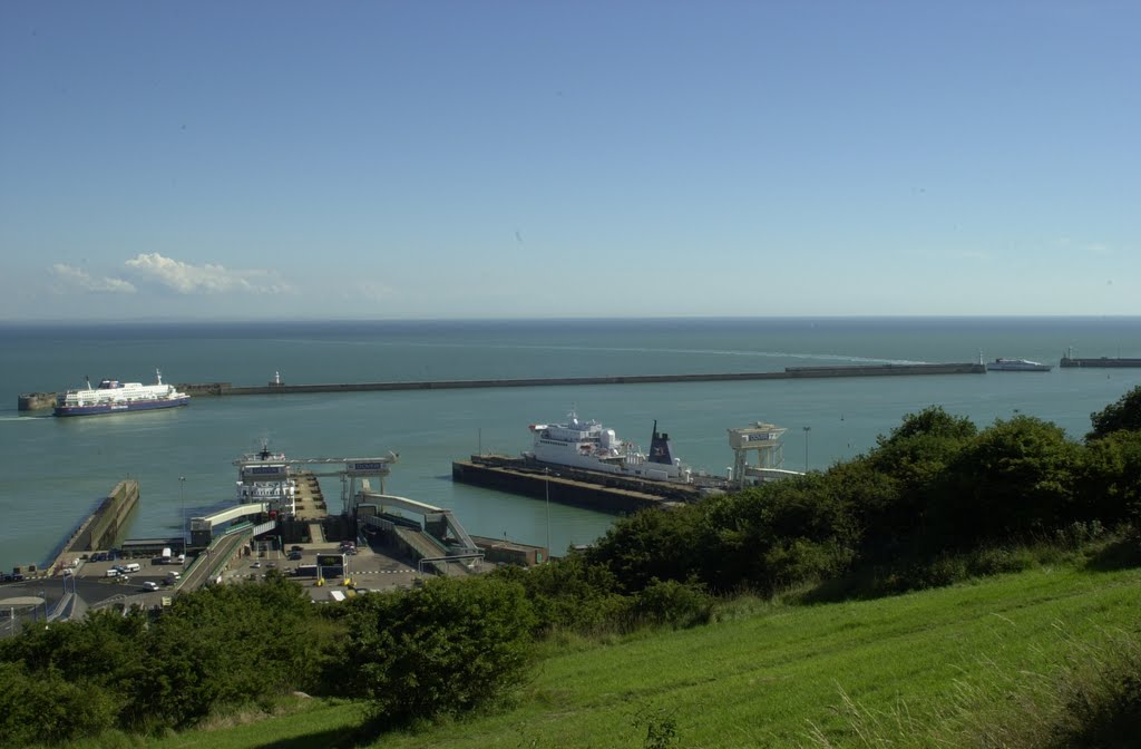 Port of Dover by digitography