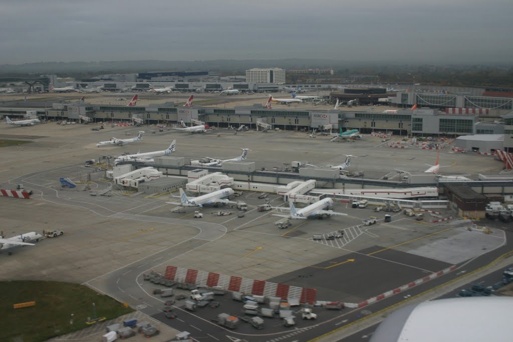 Airport from tha air by Mihaly Barosi