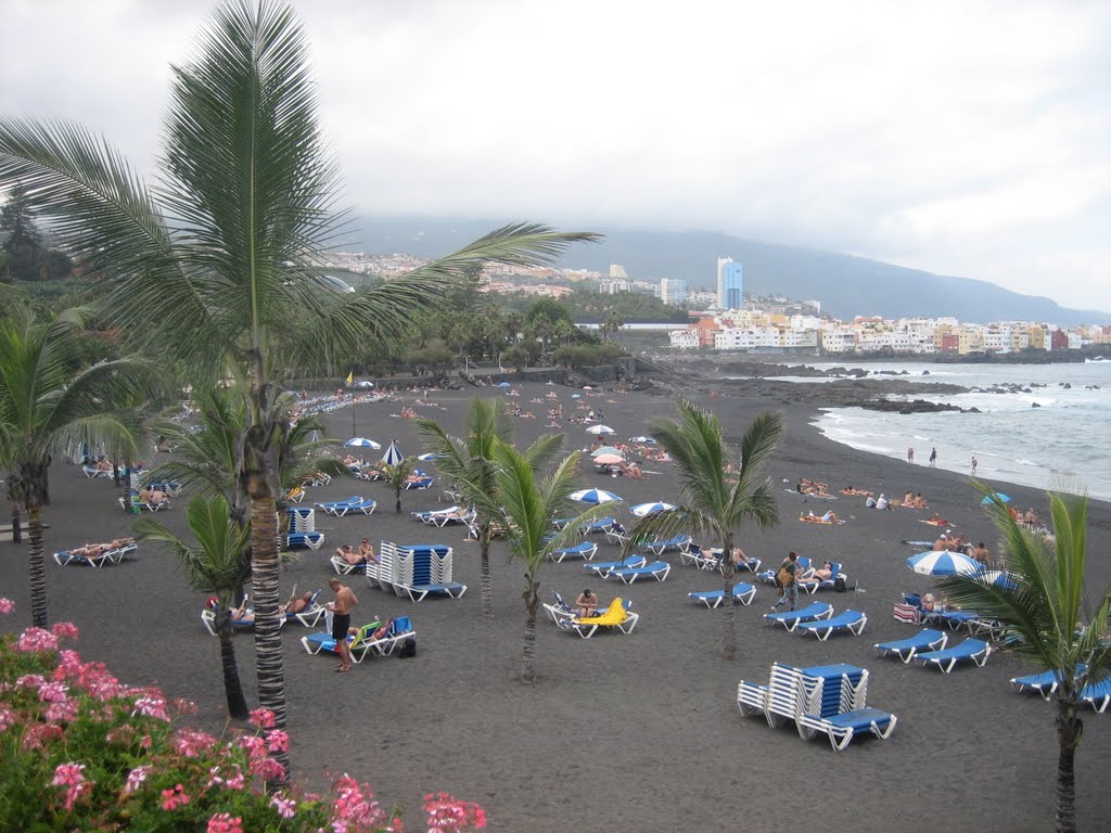 2010 Puerto de la Cruz - Playa Jardín by Javier Segura