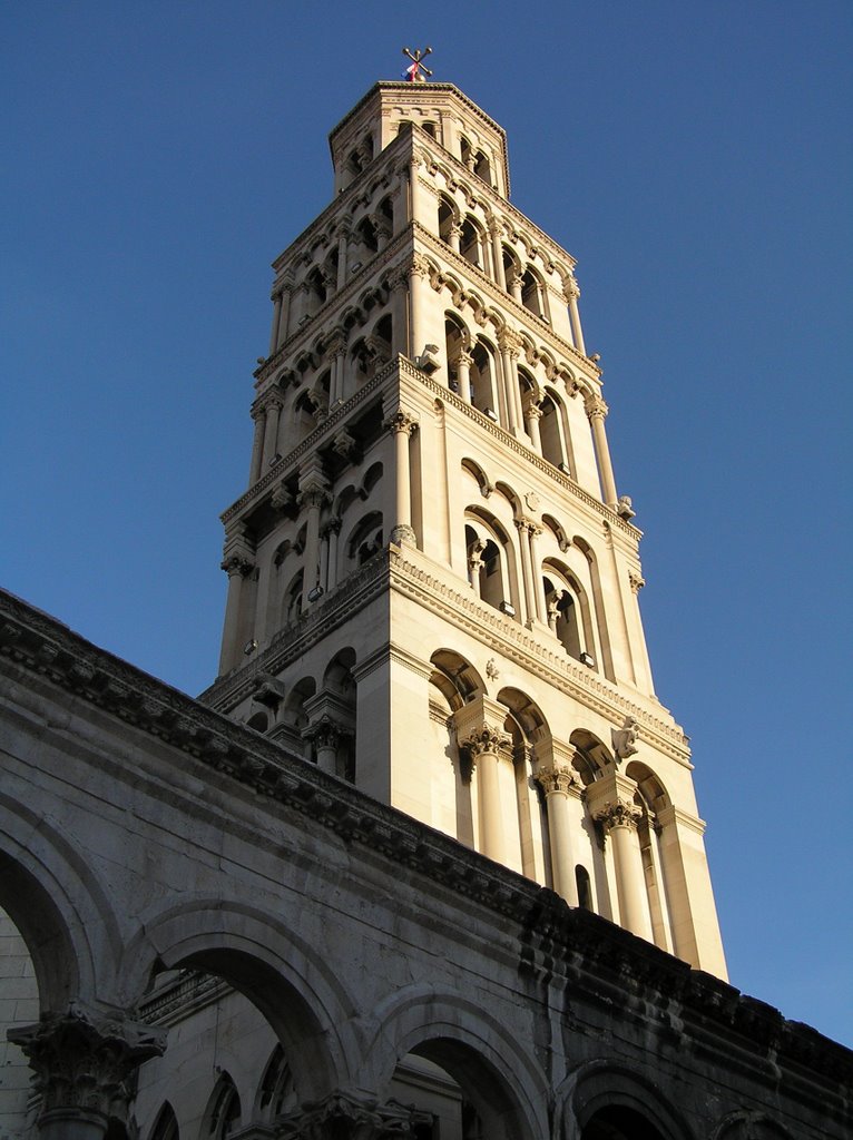 Bell tower of St. Dujam, Split by spleen