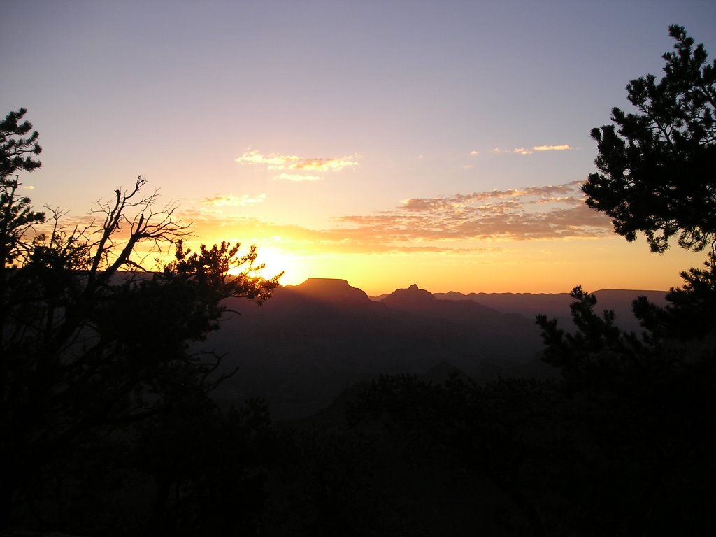 Yavapai Point sunrise August 2004 by Tony H