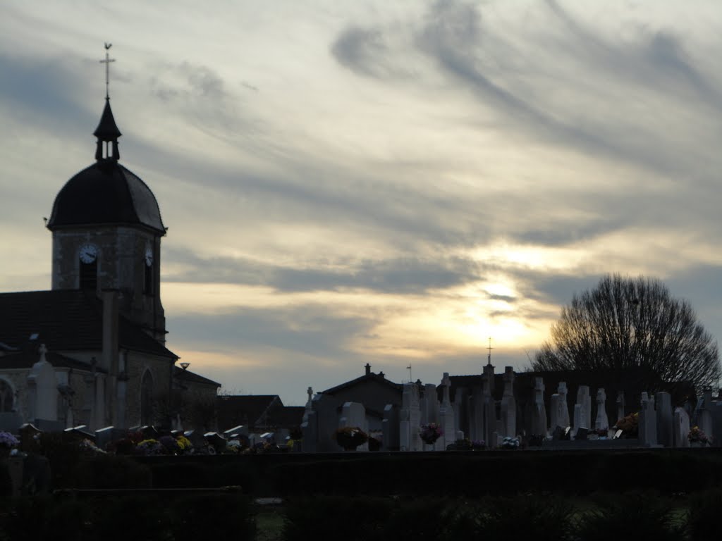 Atardecer en el cementerio de Viriat by Alphard V