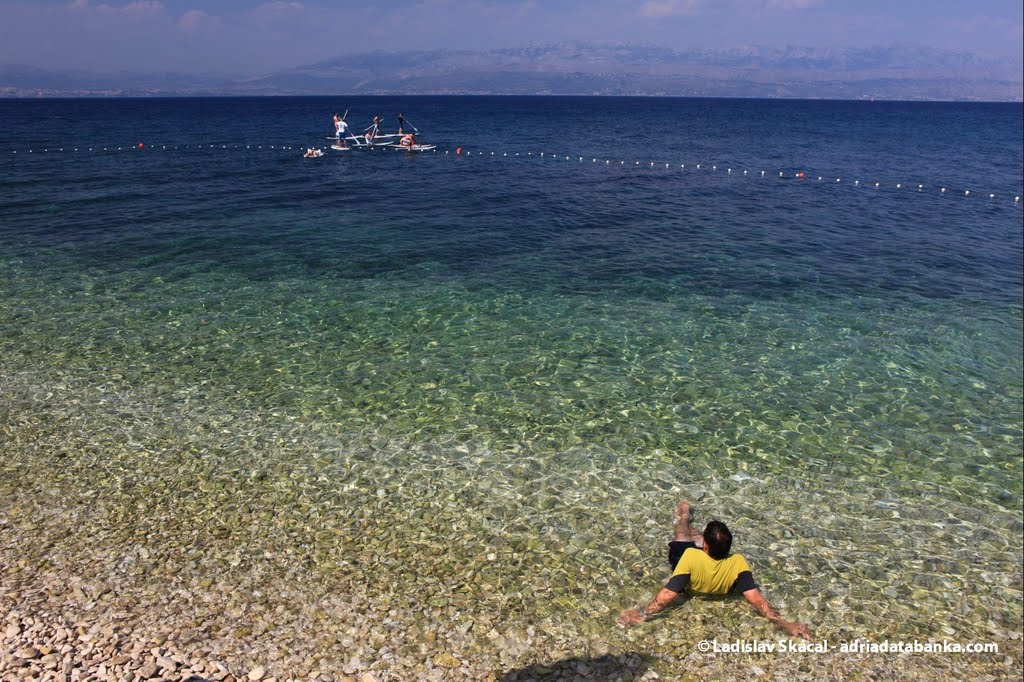 Sutivan - island Brač by adriadatabanka.com