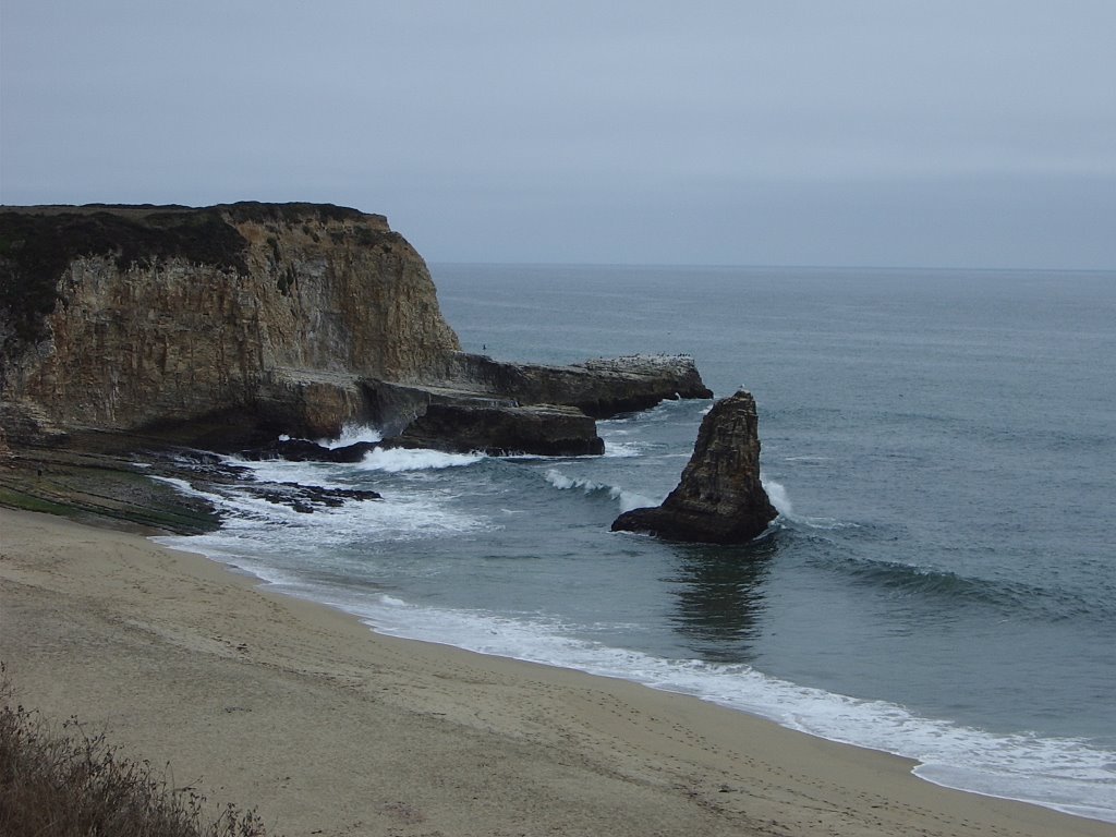 Davenport Cliff by kabbey