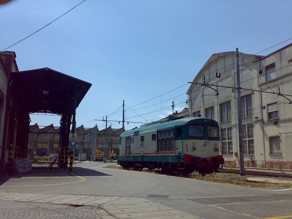 Deposito locomotive Firenze Romito by Gheblar