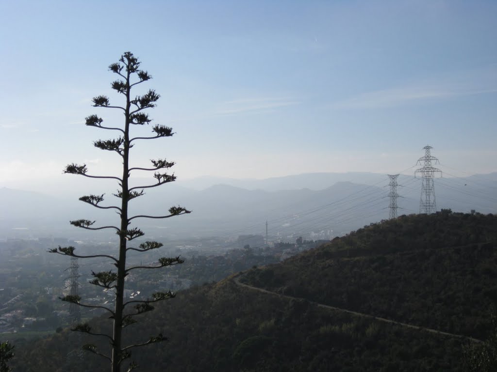 Carretera de la Aguas, Barcelona by kamilkov