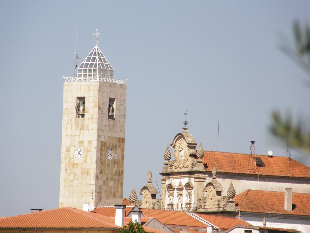 Palácio do Távora (Paços do Concelho) e Igreja Matriz by Luís Seixas