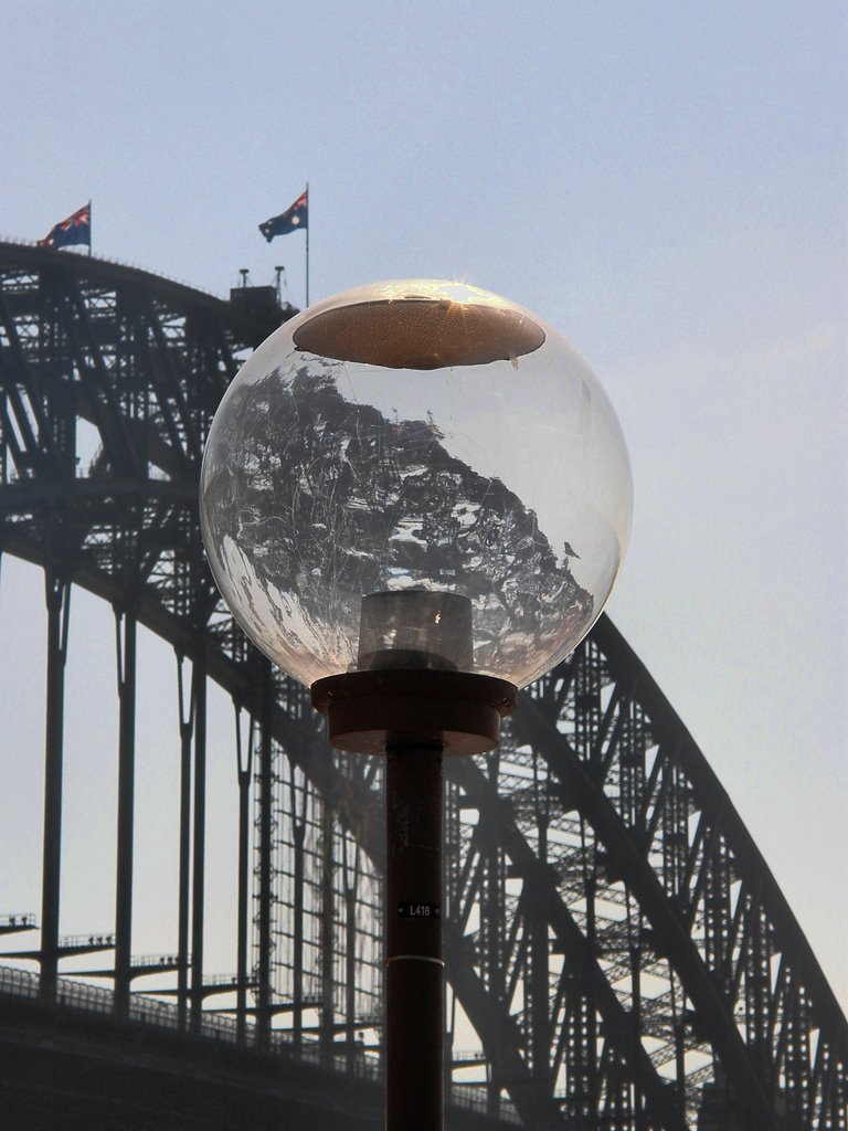 Sydney Harbour Bridge by Marilyn Whiteley