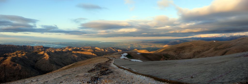 Morning-view from Nemrut Dagi by Martin Zwingli