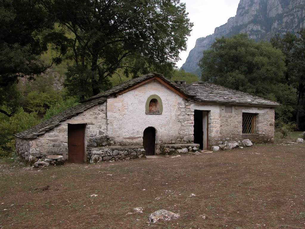 Gole di Vikos Monastero by Fiorenzo Castor