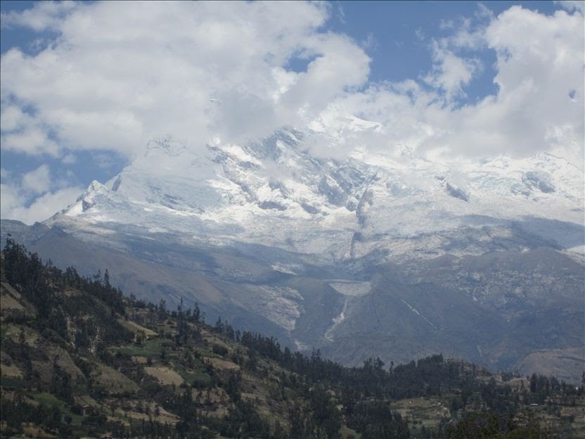 El Huascarán desde Yungay by RicardoBustamante