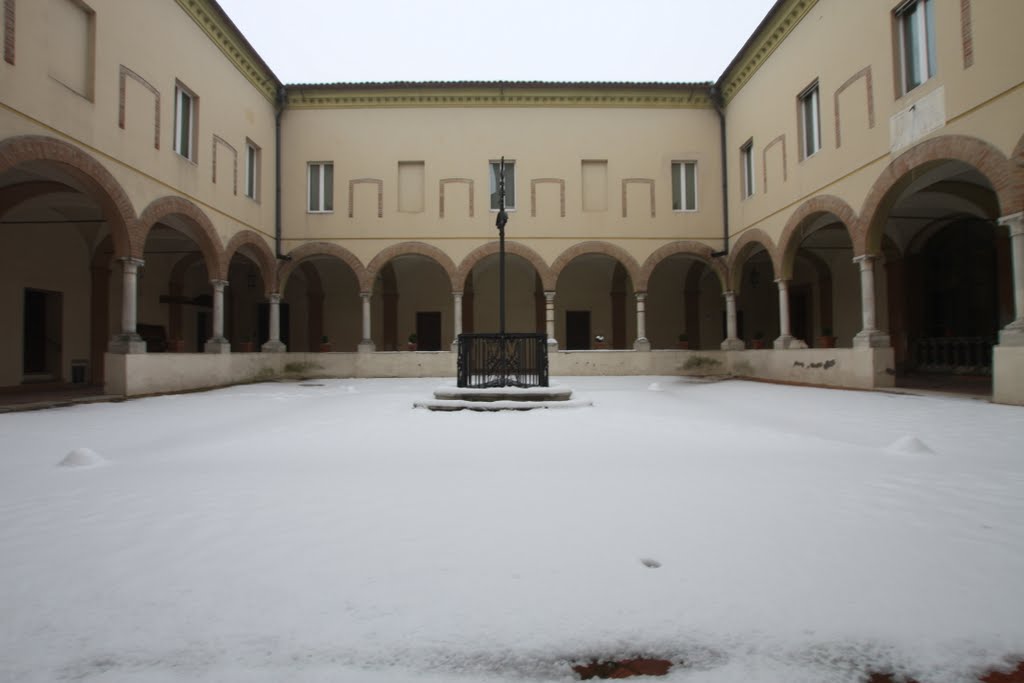 Chiostro innevato by Robert C. Timmerman