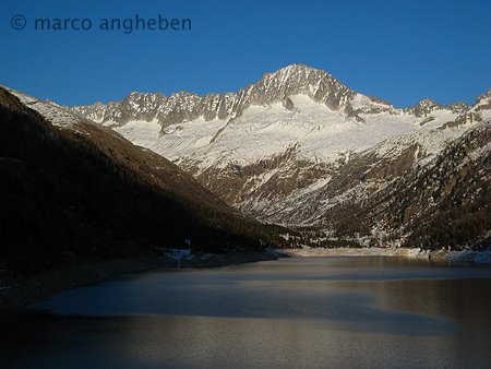 Lago di bissinia e carè alto al tramonto by marco angheben