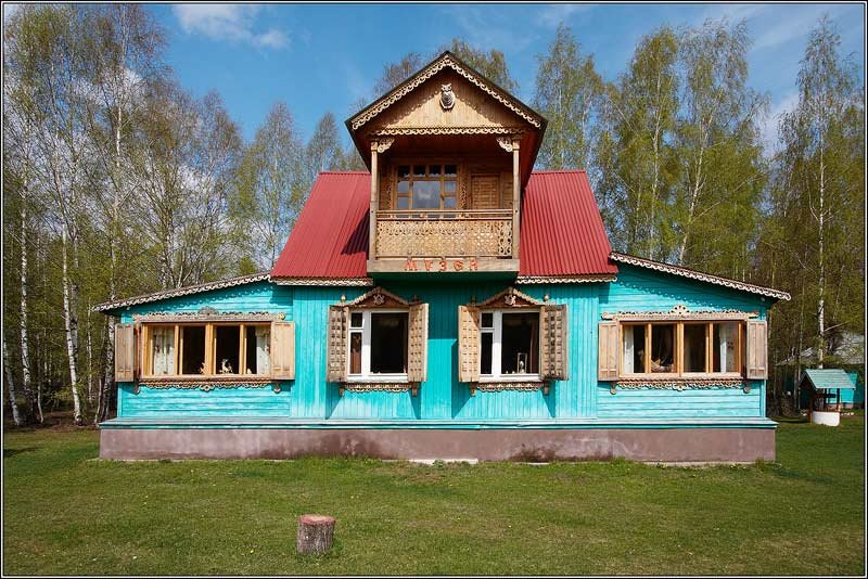 Lunkino/Ryazanj region, wood art museum by Y&O Lyangasov