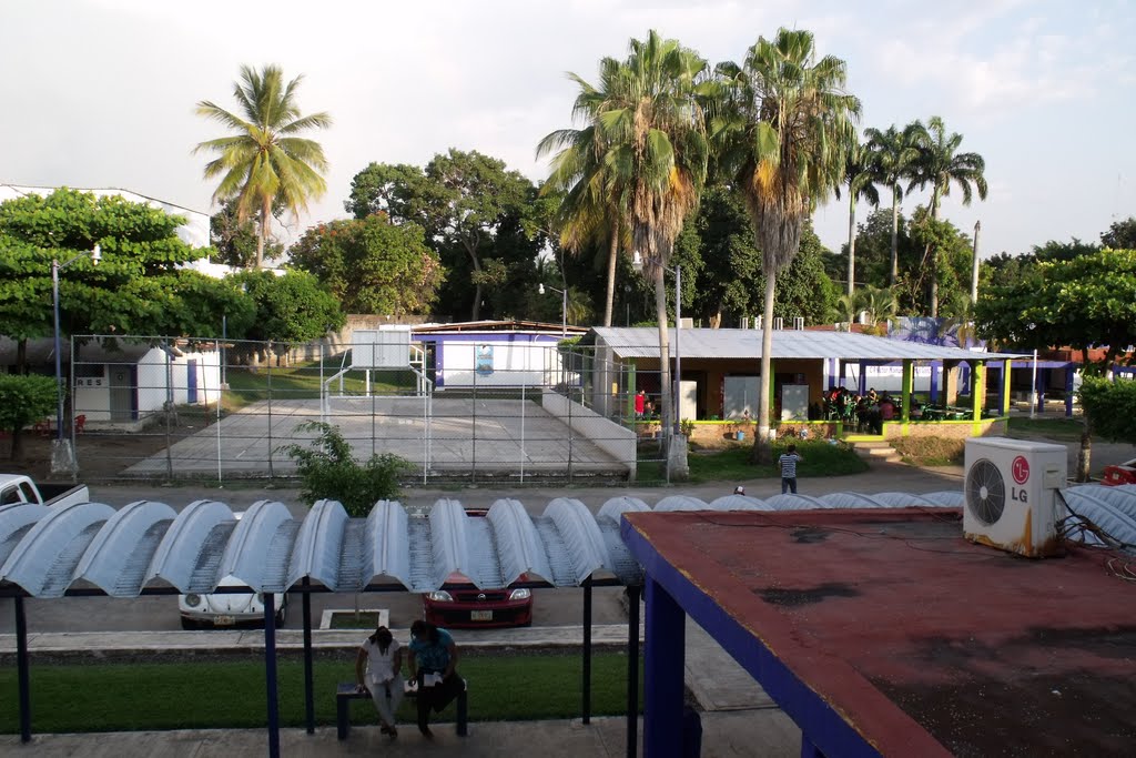 CANCHA DE LA FACULTAD by Gabriel Mtz. Salvador