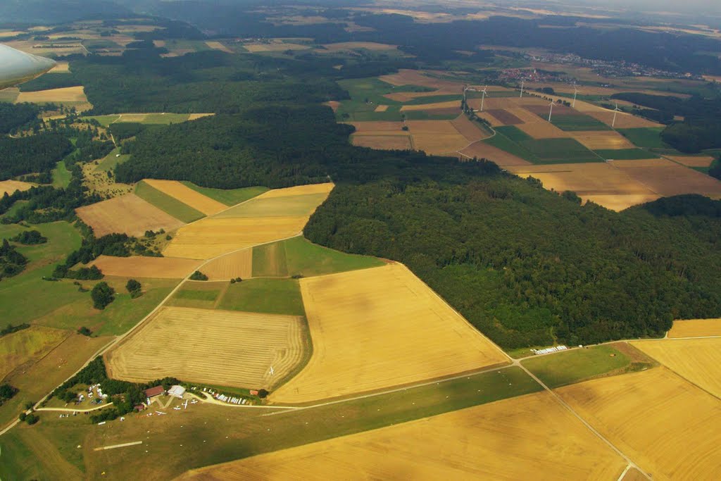 Oppingen Segelflugplatz by stargrazer