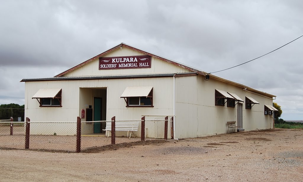 Kulpara's hall - memorial to those who served by Phaedrus Fleurieu