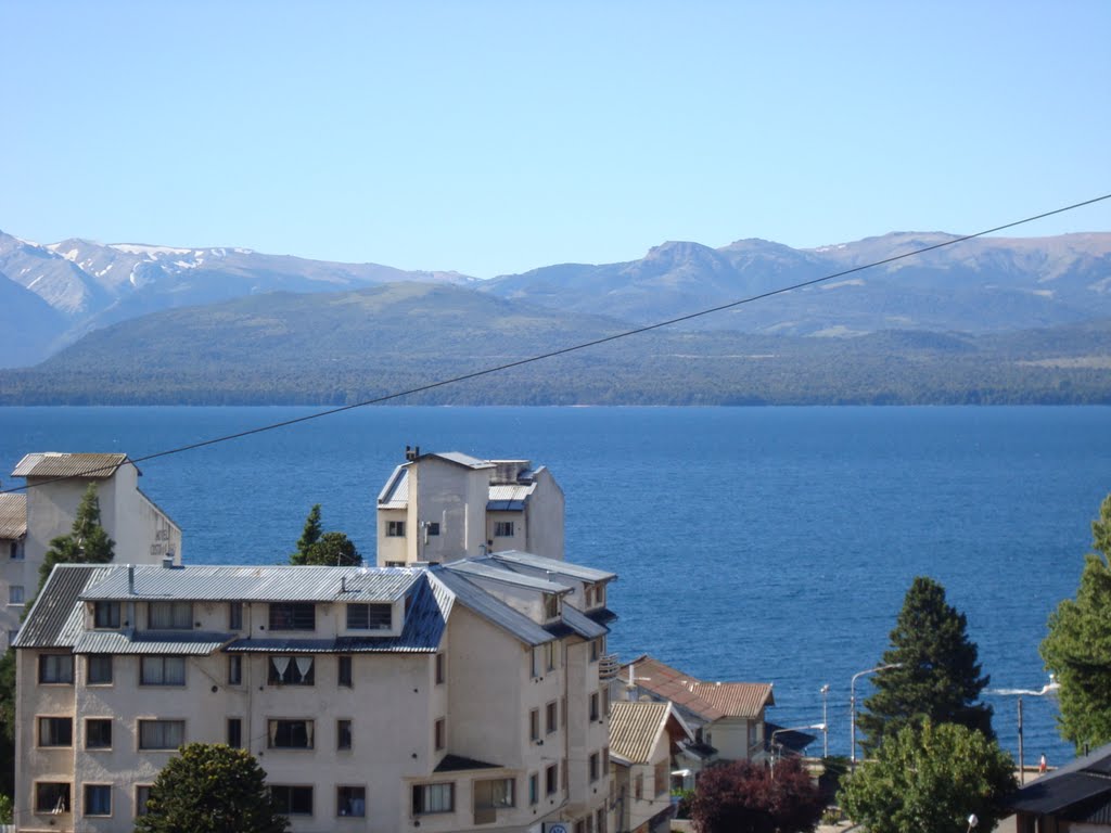 Vista de San Carlos de Bariloche by Cynthia P E