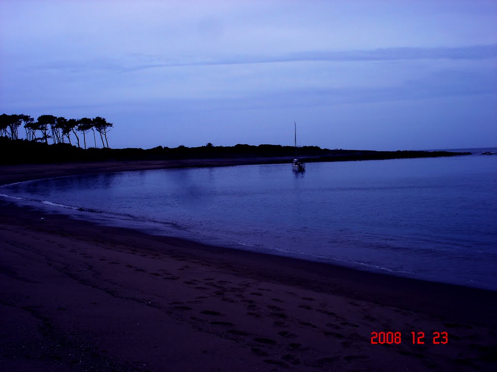 Playa Honda Isla Goriti Uruguay by Marcelo Nicolosi