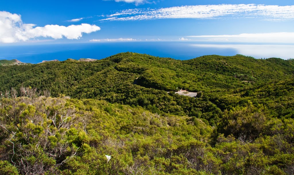 La Gomera's roof by robgra