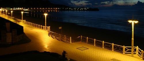 Salinas. Paseo de noche by Jimb0