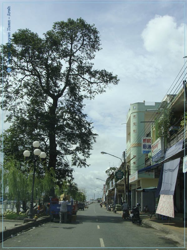 Đường - Nguyễn Huệ - Street by Thắng Nguyễn Xuân