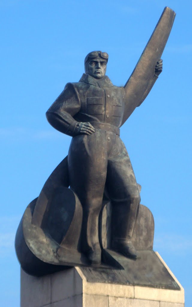 Pomnik Lotnika # Aviator's Monument by Jan Zdechlak