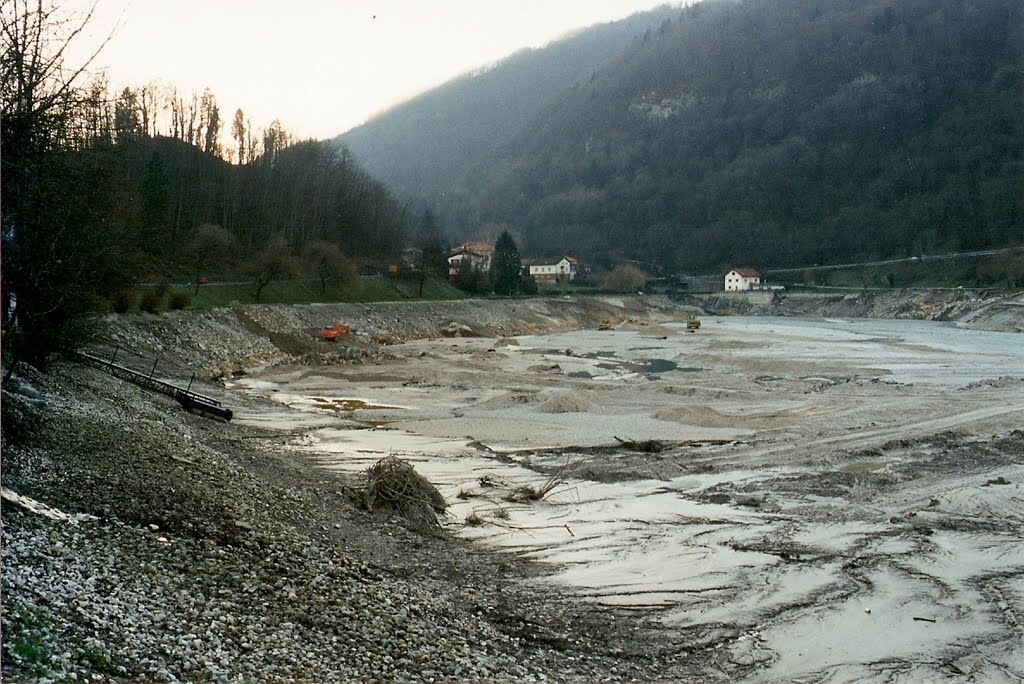 Most na Soči - jezero leta 2000 by Gabr