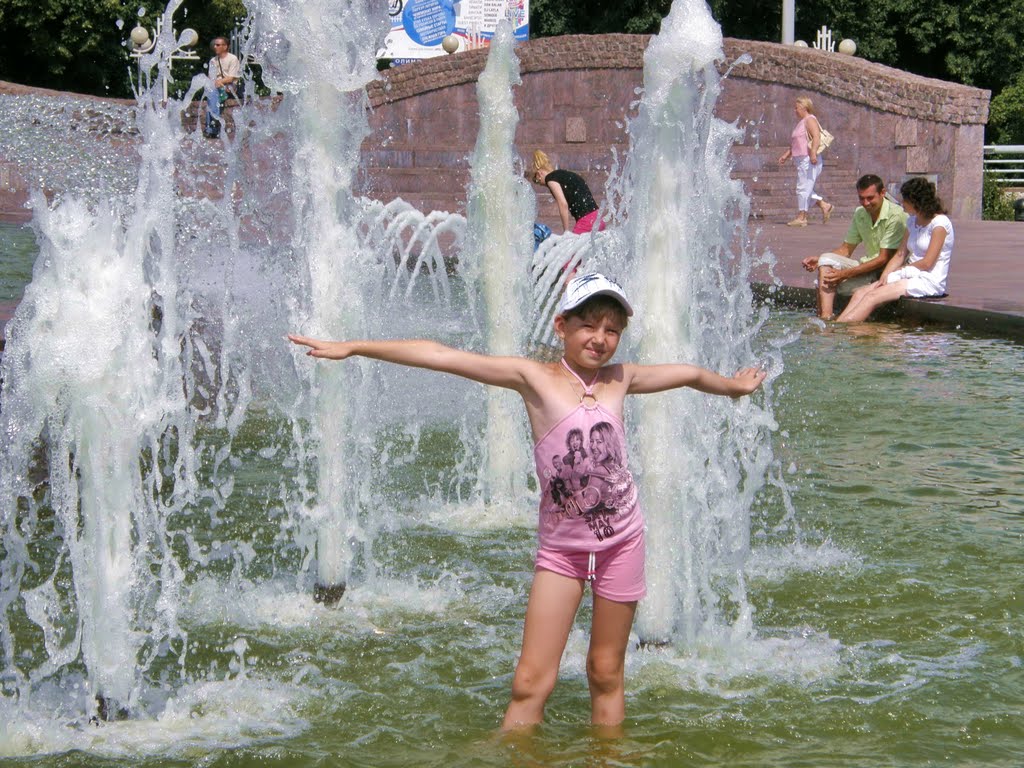 Dorogomilovo District, Moscow, Russia by Валера Суворов